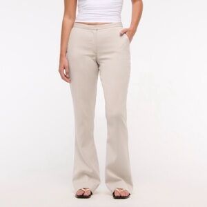 NWT Abercrombie & Fitch Women’s Pants  Slim boots Beige Size 25